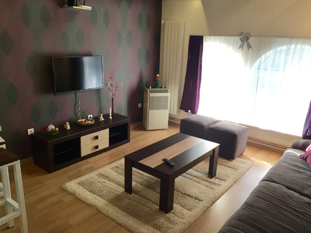 Kona Apartment Белград Стая снимка
