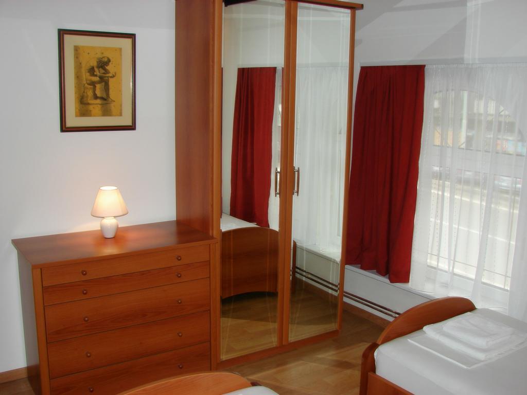 Kona Apartment Белград Стая снимка